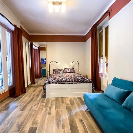 Apartmán A 2 Passi Dal Centro Janov Exteriér fotografie
