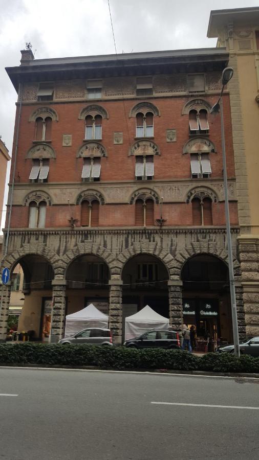 Apartmán A 2 Passi Dal Centro Janov Exteriér fotografie